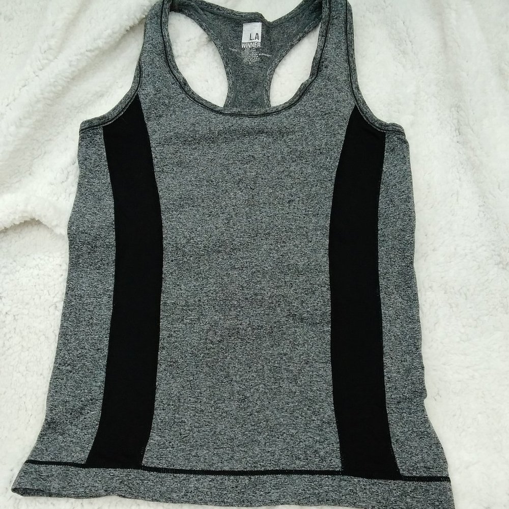 L.A WINNER gray/black athletic tank top size L/XL